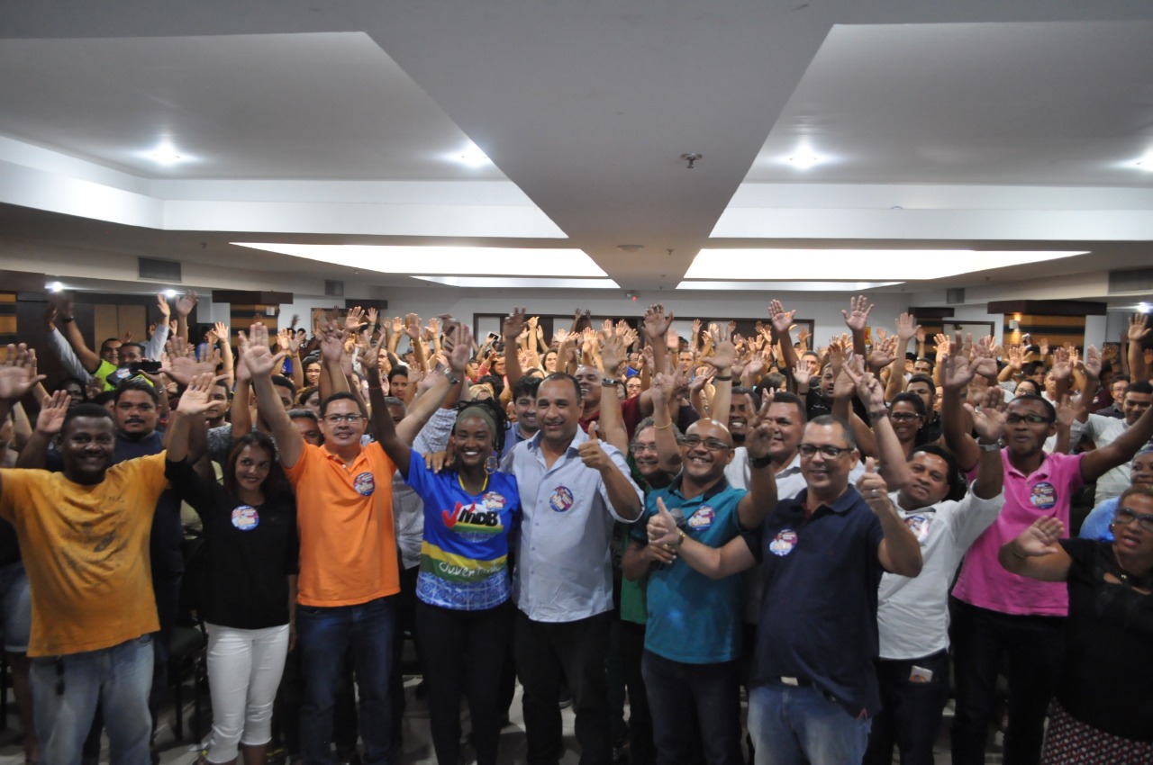 Roberto Costa reúne várias lideranças durante encontro em São Luís