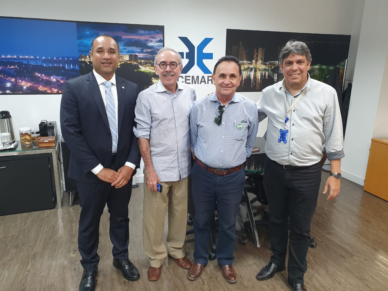 Deputado Roberto Costa e Carlos Alberto do SAAE de Bacabal reúnem-se com presidente da Cemar